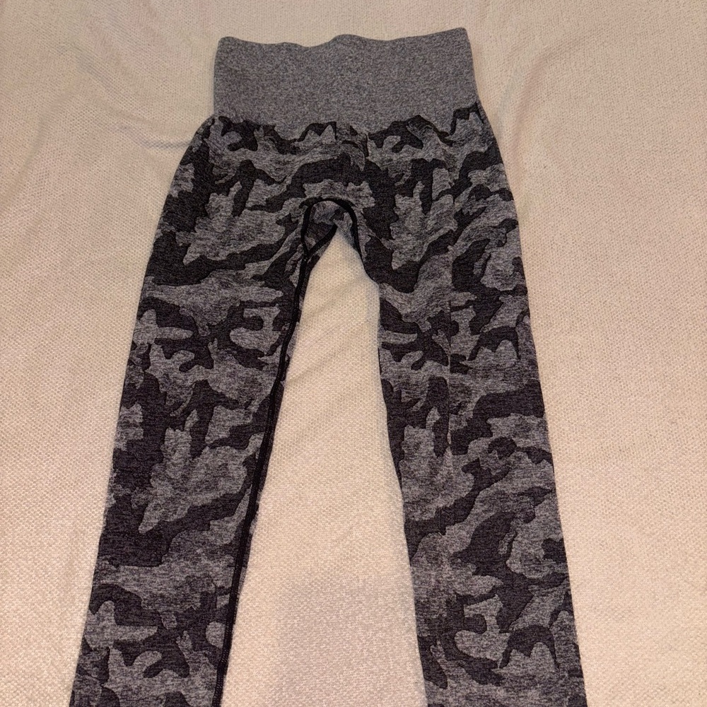 NVGTN Gray Camo Leggings
